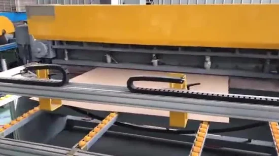 Máquina de alimentação automática de papelão para processamento de material de isolamento